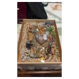 Tray Lot of Assorted Jewelry