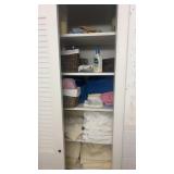 Lot of Bathroom/Beach Towels, King and Single