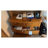 Vintage wooden 4-drawer dresser 66x44x22inch (no