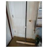 30' push broom