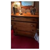 Vintage wooden chest of drawers  40x40x20inch (no
