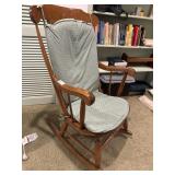 Wooden rocking chair with 2-piece cushion set