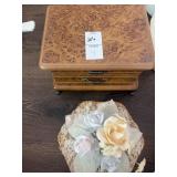 Lot of 4 jewelry organizers
