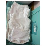Lot of assorted linens