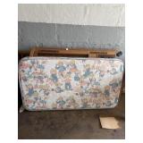 Toddler bed and frame lot