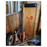 Pair of 2 ton jack stands and Jeepers creeper