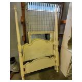 Signal poster bed & mirror