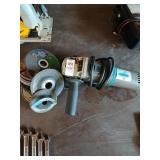 Cummins 4-1/2'  angle grinder and discs