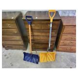 2 snow shovels