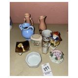 Vintage porcelain mini vases