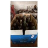 Box of vintage unbranded/miscellaneous glass