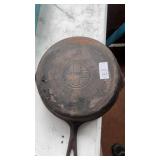 Vintage Griswold No.9 cast iron skillet