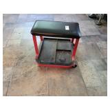 Mechanic seat on wheels