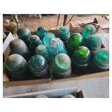 Flat of glass insulators