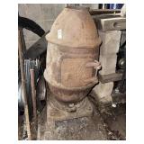 Antique Grafton No. 2 cast iron potbelly stove