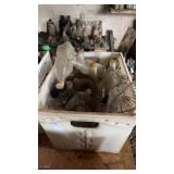 Box of vintage miscellaneous/unbranded glass
