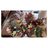 Lot of Floral Decor