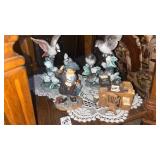 Lot of Floral and Other Trinkets