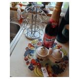Fruit lazy susan, spicecrack etc lot