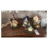 Lot of Cottage House Desk Clock Decor