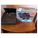 2 pairs binoculars