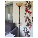 Metal floor lamp w/reading light