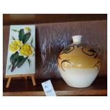Puerto Rico vase and porcelain flower plaque