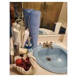 6 bathroom countertop items