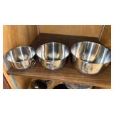 Springform pans and stainless steel mixing bowls