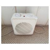 Small Pelonos portable electric heater