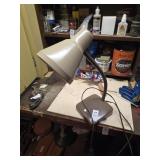 Desk lamp