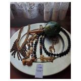 Tray of costume necklaces & pins