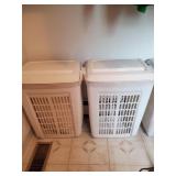 2 plastic hampers