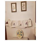 2 framed bird prints, 4 hand towels & floral