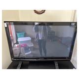 Panasonic Viera 42in tv with remote
