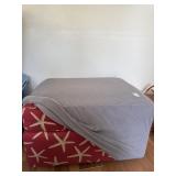 Starfish ottoman with cover on wheels 28 X 23 in