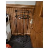 Metal plant stand