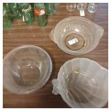 Lot of vintage glassware