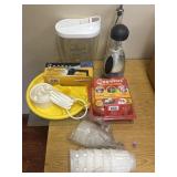 Lot of kitchen accessories