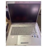 Vintage Compaq presario R3000 laptop untested