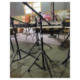 Apex tripod microphone stand