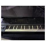 Korg i4S interactive keyboard music workstation