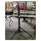 Apex microphone stand