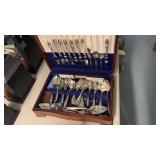 Community Flatware Set