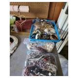 Lot of jewelry