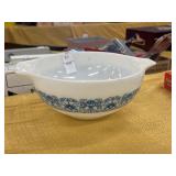 Vintage Pyrex Horizon Blue cinderella mixing bowl