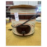 Vintage rival crock-pot slow cooker