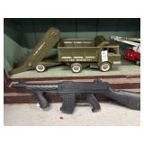 Vintage Structo Army Engineers dump truck and