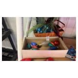 Vintage Christmas Bulbs & Ornaments