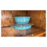Vintage turquoise Pyrex oval casserole
